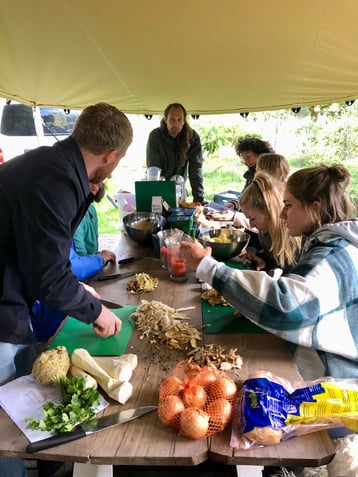 koken onder de tent plek onder de boen